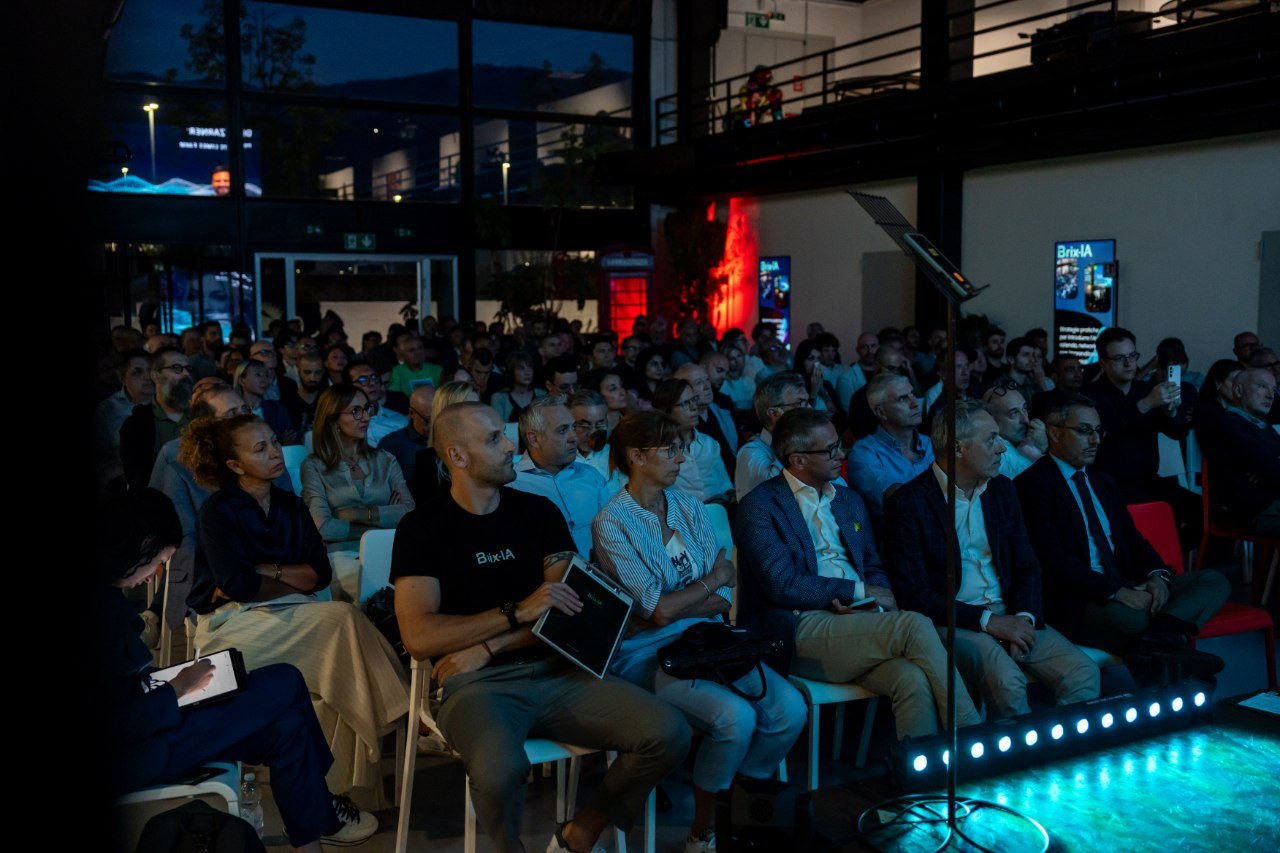 Il pubblico seduto in sala durante la serata Brix-IA Imprese a Brescia